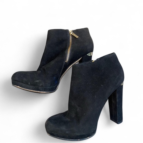Michael Kors Shoes - Michael Kors Black Ankle Booties with Gold Zipper